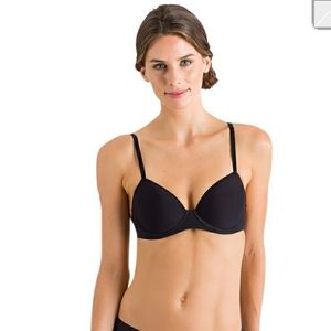 NWOT Hanro Smooth Illusion spacer tshirt bra
